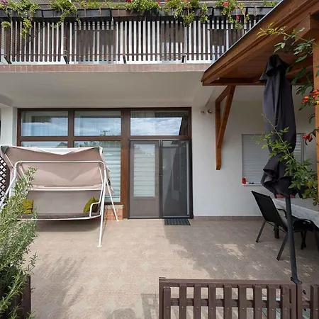 7 Apartment *
