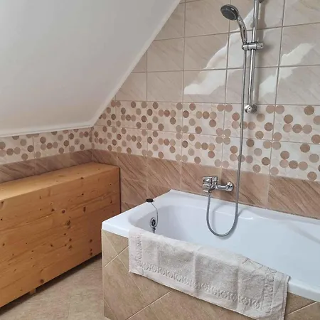 7 Apartment *