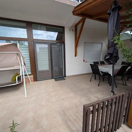 Appartement 7 *